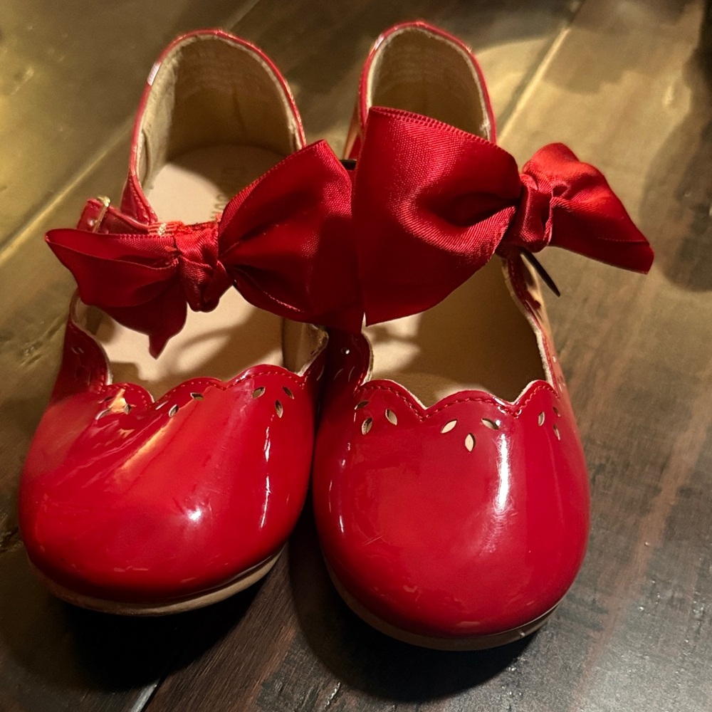 Gymboree Shiny Red Bow Dress Shoes